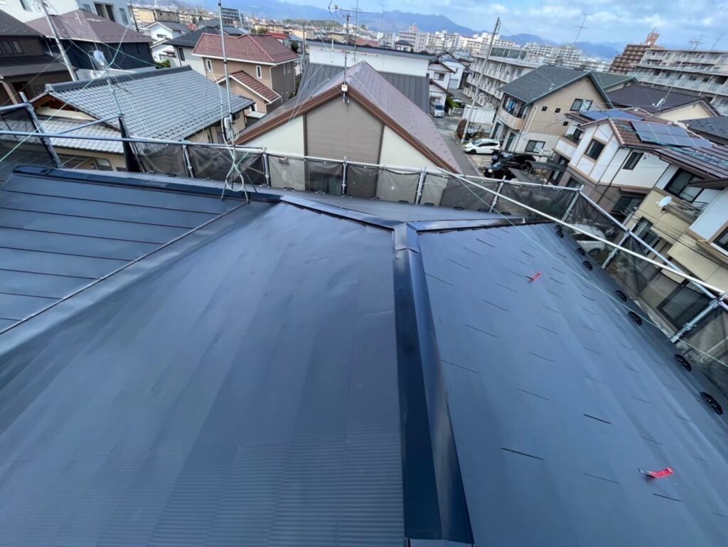 屋根カバールーフ工事