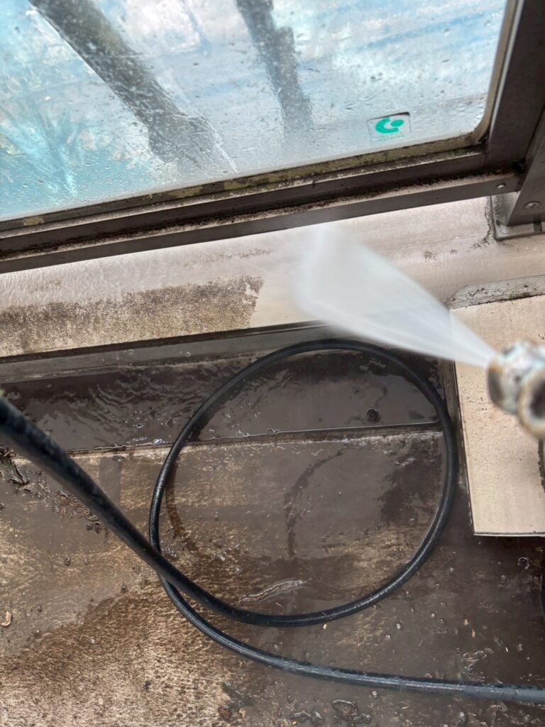 外壁屋根塗装工事