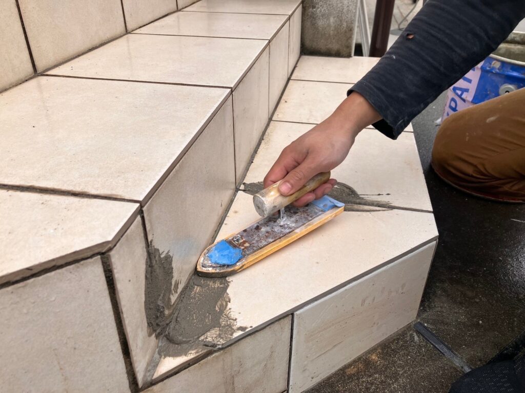 タイル張替え工事